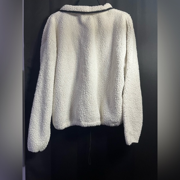 Pullover - Picture 2 of 5